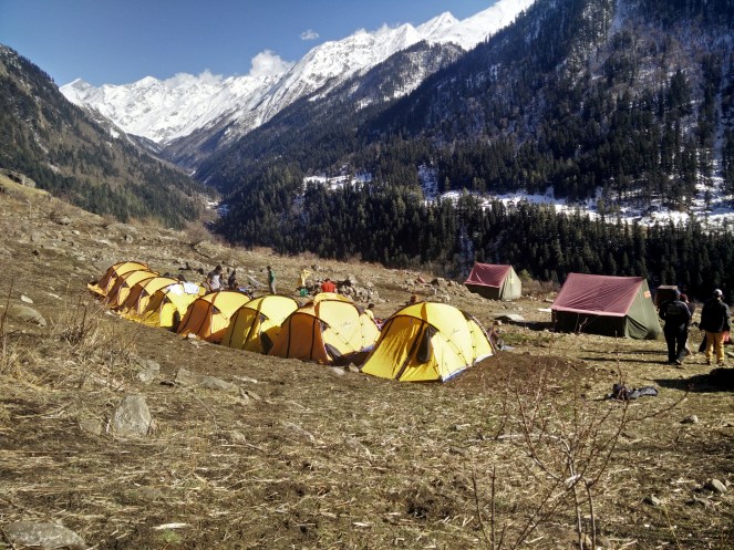 Camp site on Kalkatiyadhar.jpg