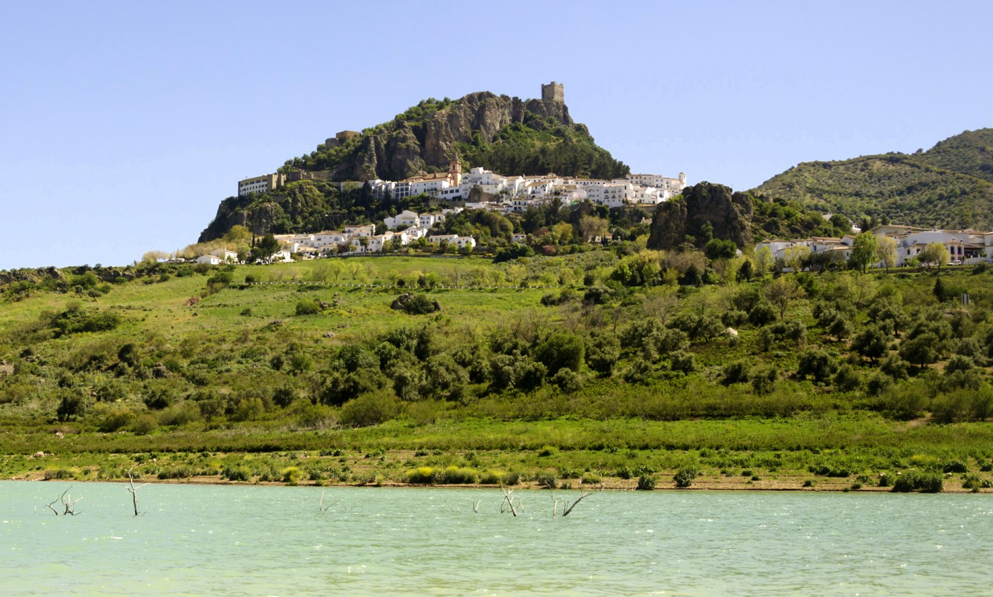 Zahara de la Sierra: The white town overlooking lake and hills – The ...